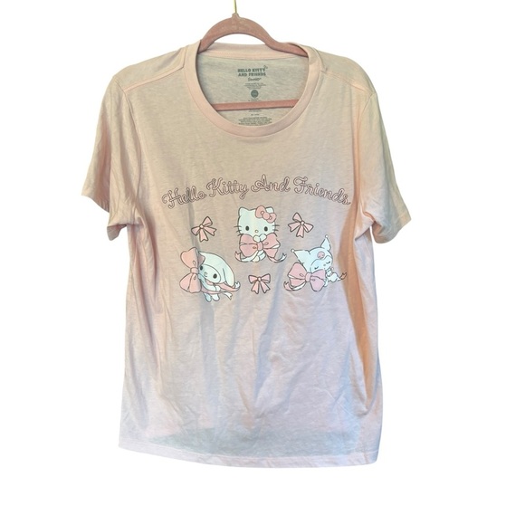 Sanrio Light Pink Short Hello Kitty T-Shirt Size Extra Large (XL) - Picture 1 of 4